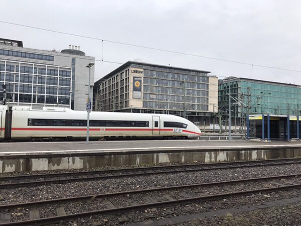ドイツの新幹線ＩＣＥに効率的に乗る方法