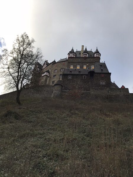 ドイツの３大名城エルツ城(Burg Eltz)