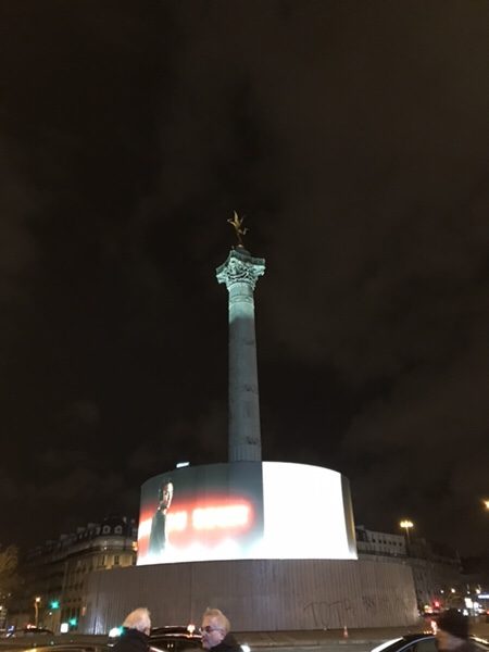 パリバスティーユ広場